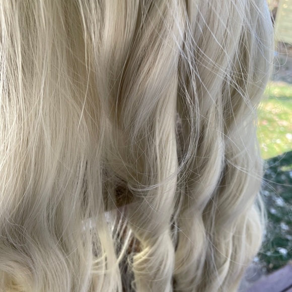 shadow root platinum wig icy white silver 30 inch middle parting grey wig NWT - Picture 9 of 16